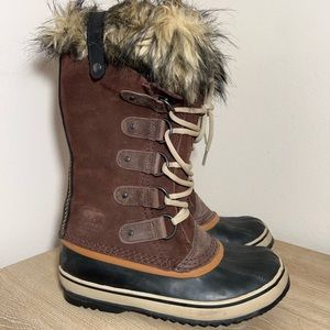 Sorel Joan of Arctic Boots size 7